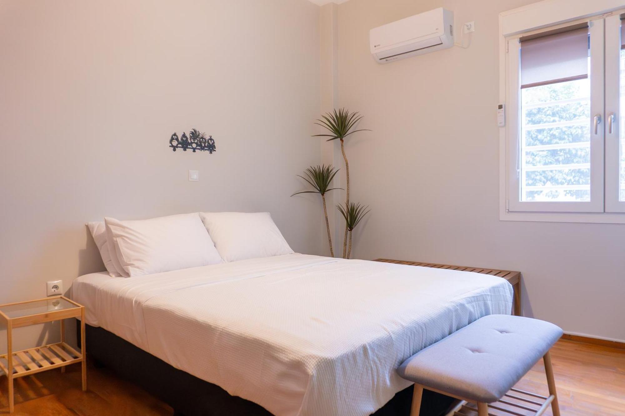 50 Steps Metro Kato Patisia Renovated Athens Apt Exterior foto